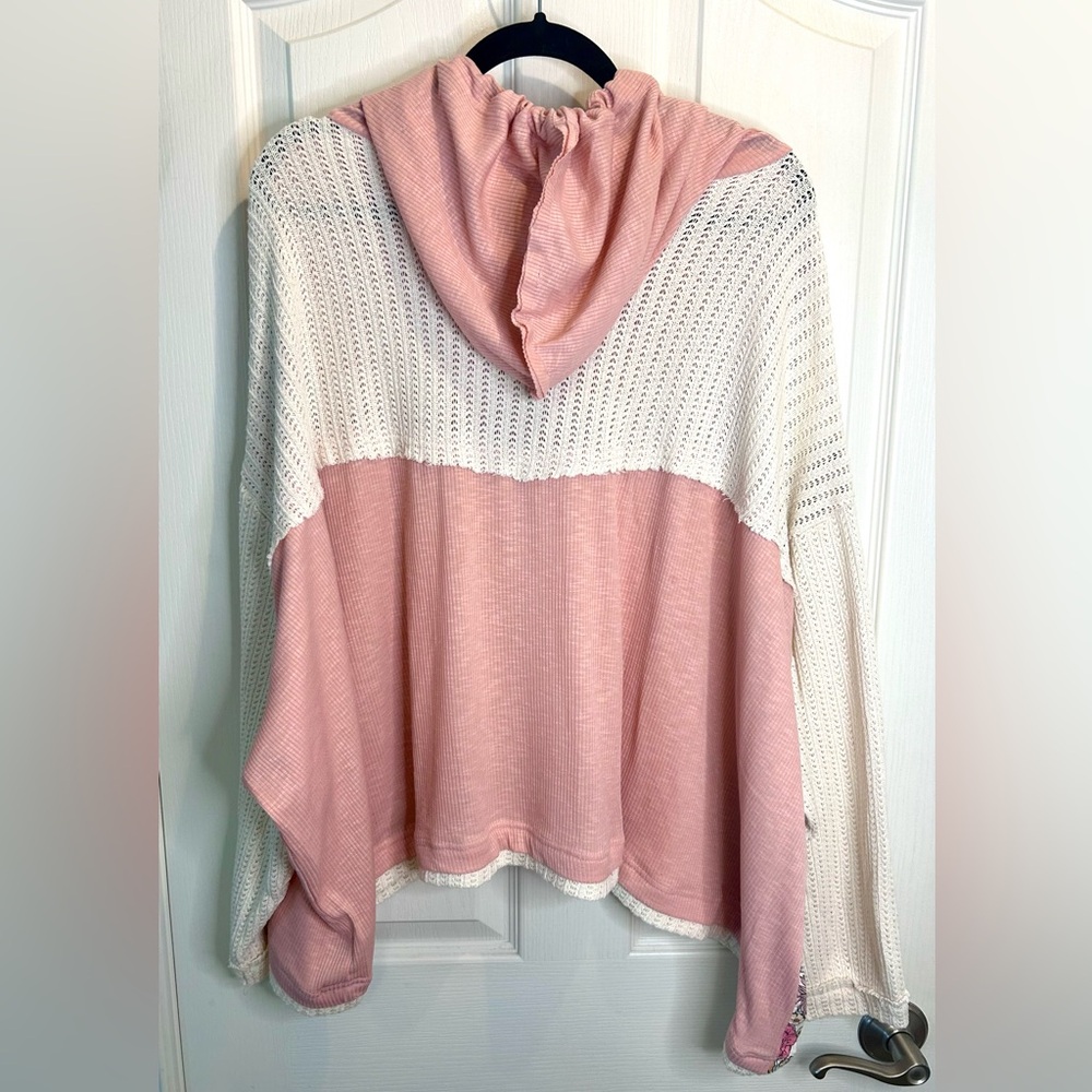 🌸”POL” NWOT Pink & Cream Floral Peace Sign Hoodie w/ Drawstring & Very Oversized - Picture 6 of 17